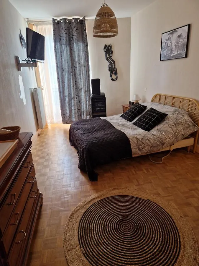 Appartement 120 M² Duplex Coeur Historique Au Calme Le Puy-en-Velay 0*,
