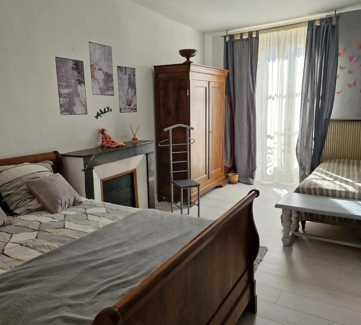 Appartement 120 M² Duplex Coeur Historique Au Calme Le Puy-en-Velay Apartment
