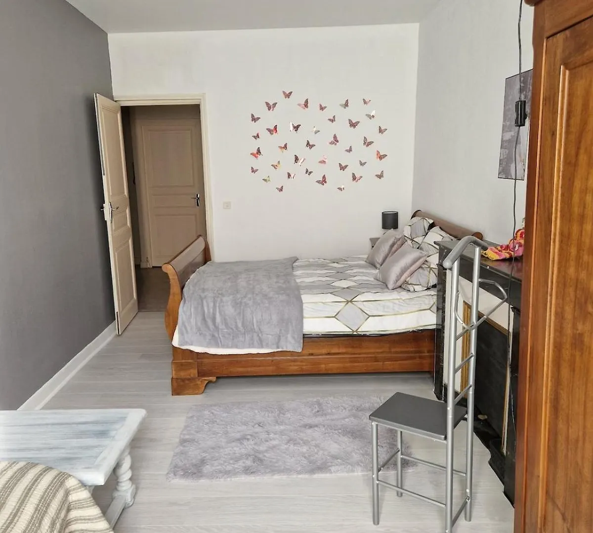 Appartement 120 M² Duplex Coeur Historique Au Calme Le Puy-en-Velay Apartment