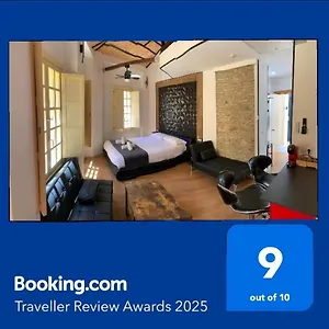 https://luxury-apartments-chinitas-11.es-andalucia.com